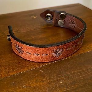 Mahogany leather bracket